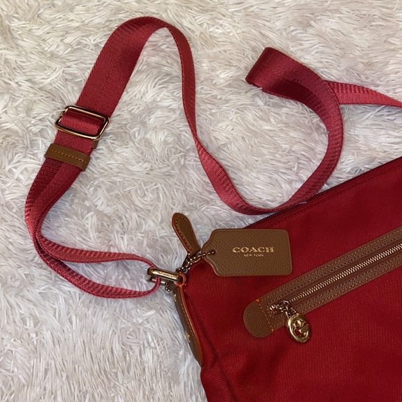 Coach Red Canvas & brown leather bag adjustable shoulder strap - Picture 6 of 11